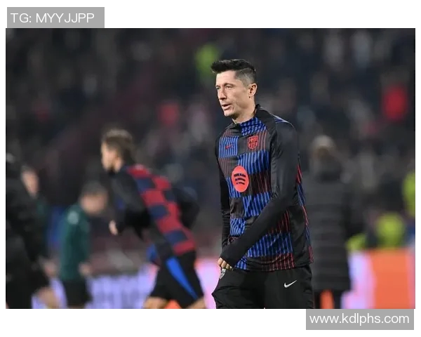 莱万伤情严重预计缺阵三到六周将无缘国家德比大战